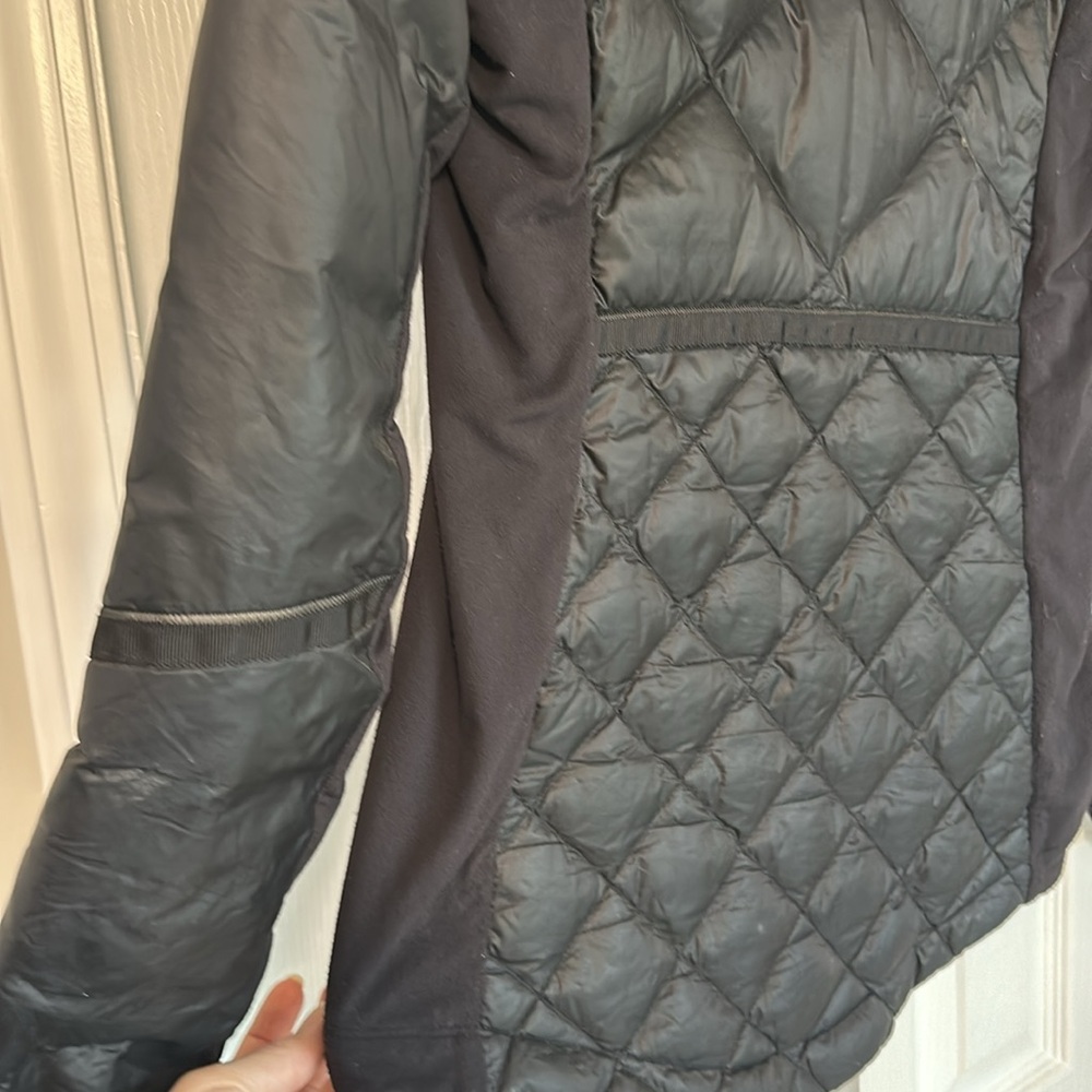 lululemon athletica Black Quilted Jacket - Picture 5 of 7